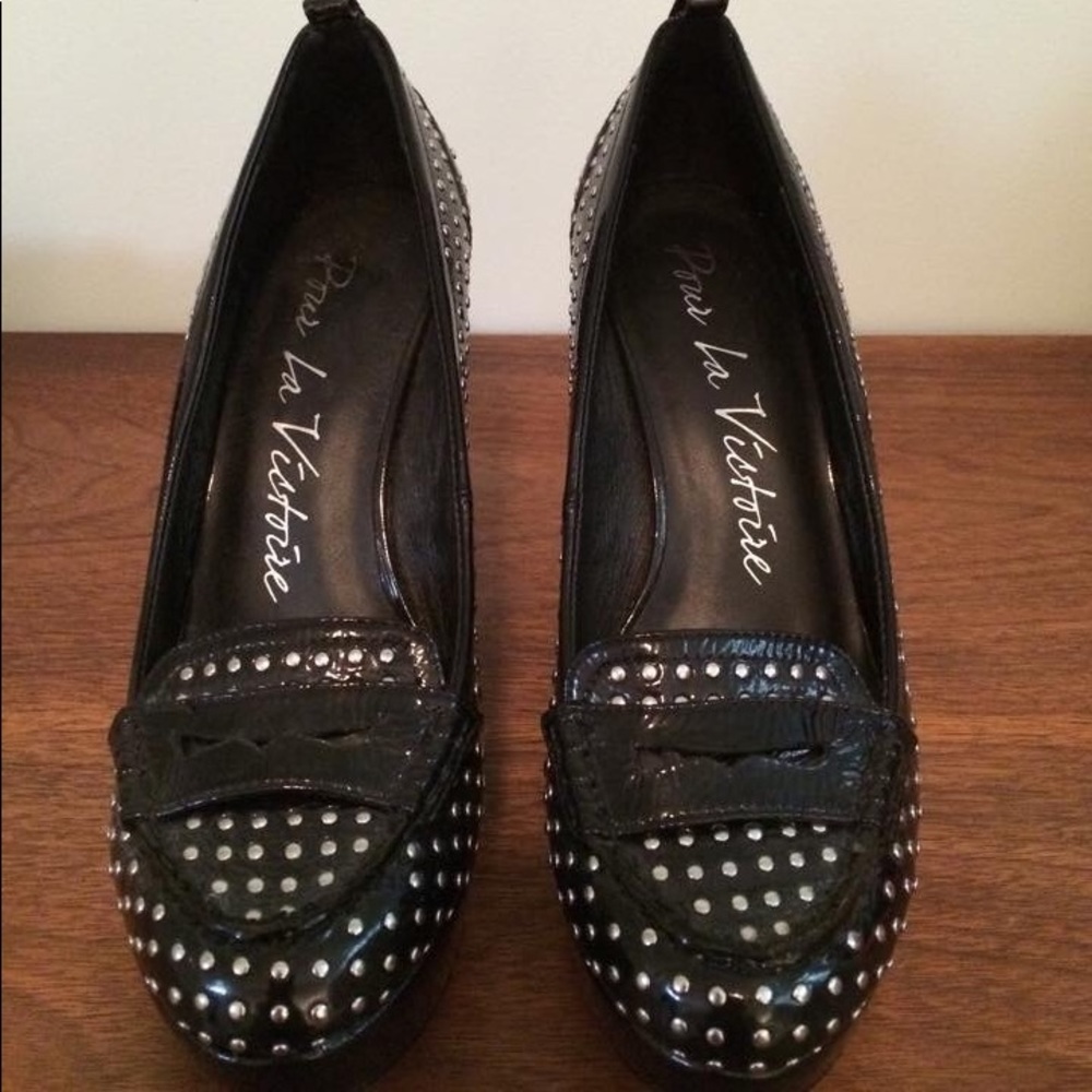 Pour la Victoire, size 6, never worn